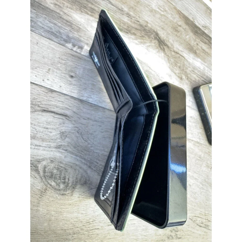 NIB Buckle-Down Men's Bi-fold Wallet - Teenage Mutant Ninja Turtles - Skateboard